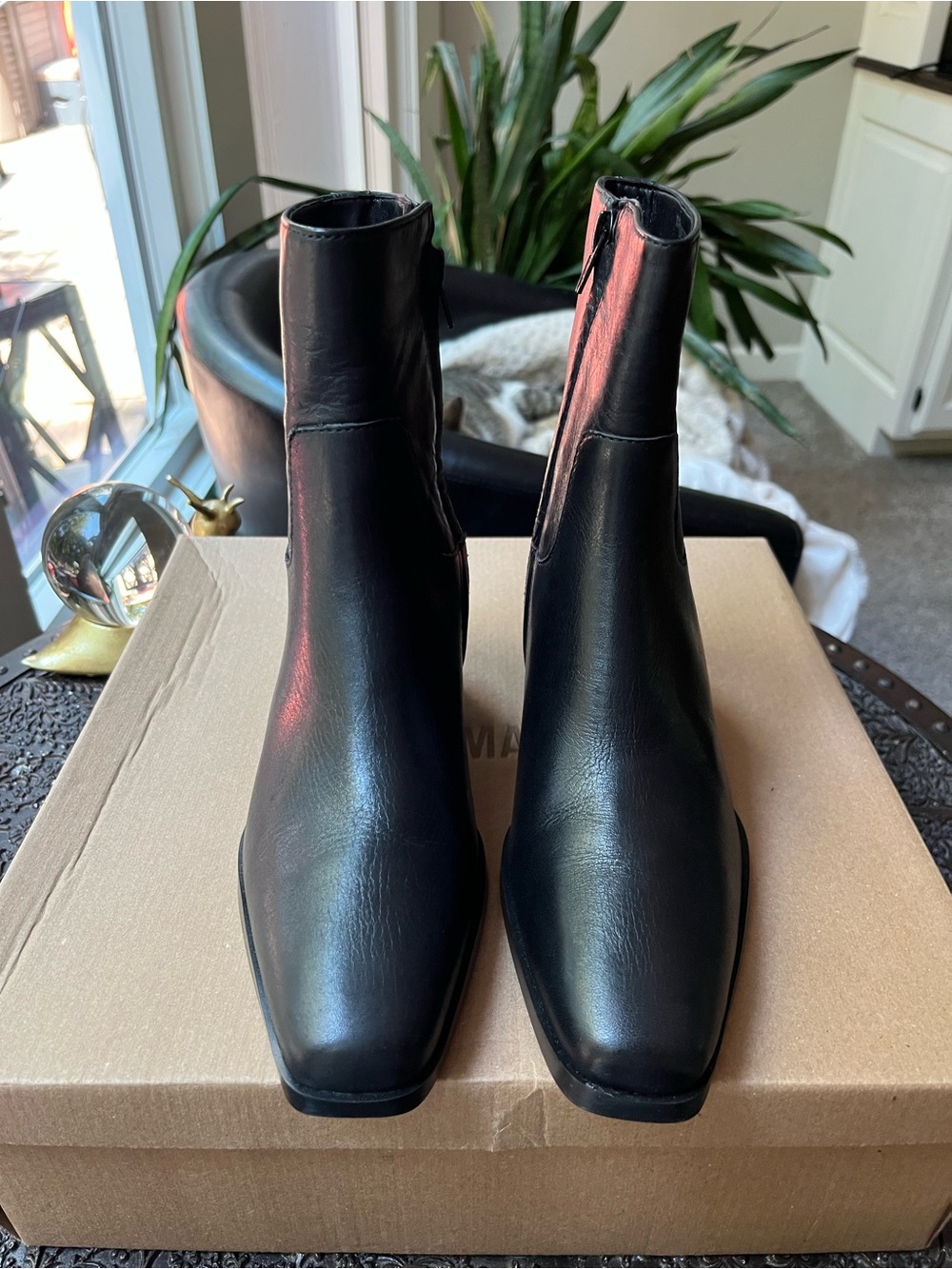 STEVE MADDEN DANEY BLACK BOOTIES 6.5 - Picture 9 of 12